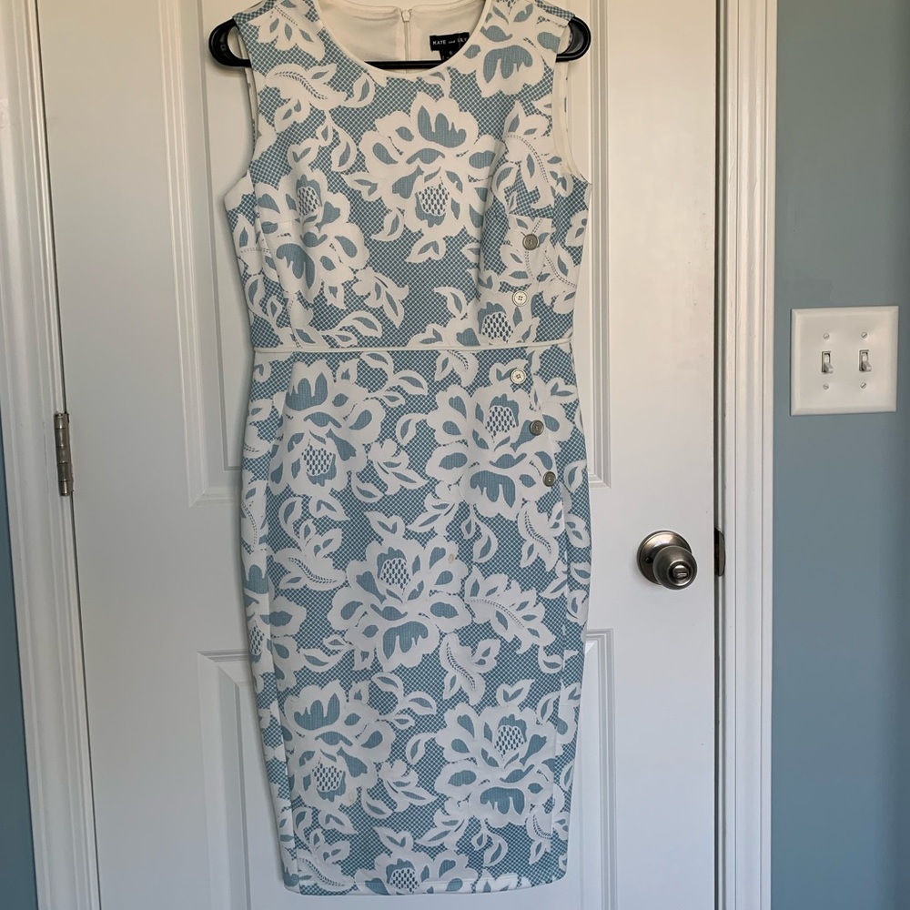 Kate and Lily Light Blue and White patterned A-Line Dress Size 6